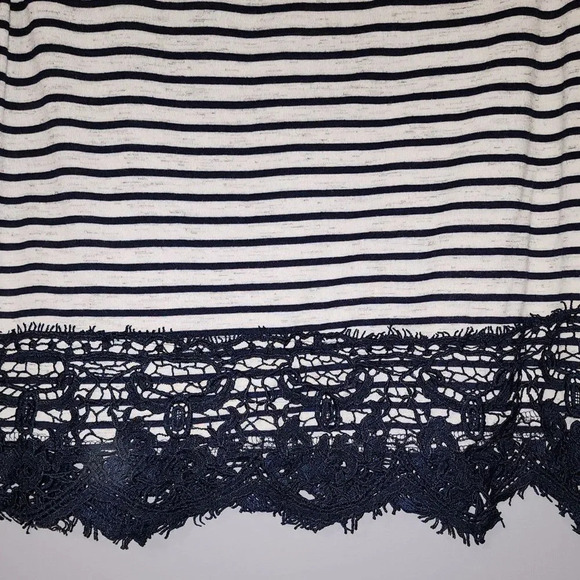 🌻🌻Xhilaration Striped Blouse with Crochet & Lace Trim, Size Small - Picture 2 of 6